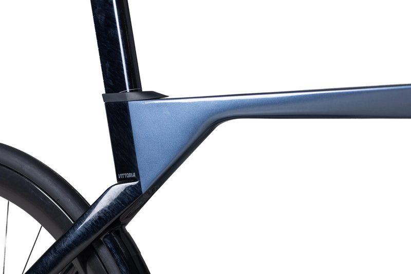 Load image into Gallery viewer, Java J-Air Vittoria Aerodynamic Carbon Road Bike Ltwoo ER7