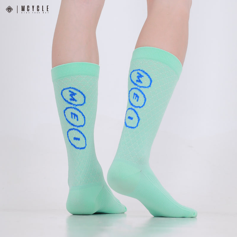 Load image into Gallery viewer, MCYCLE Unisex High-Elastic Athletic Knitted Cycling Socks - MP059 Dopamine Series