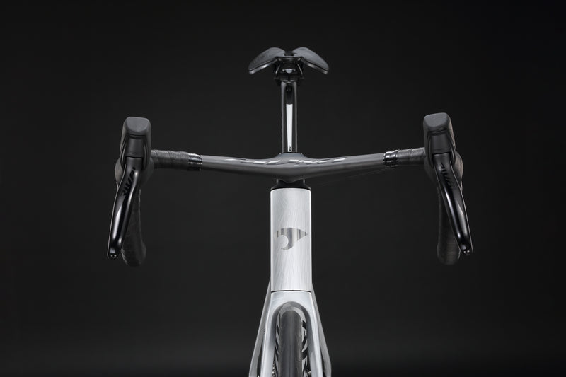 Load image into Gallery viewer, Pardus Robin RS AXS eTap Carbon Road Bike with Carbon Wheelset