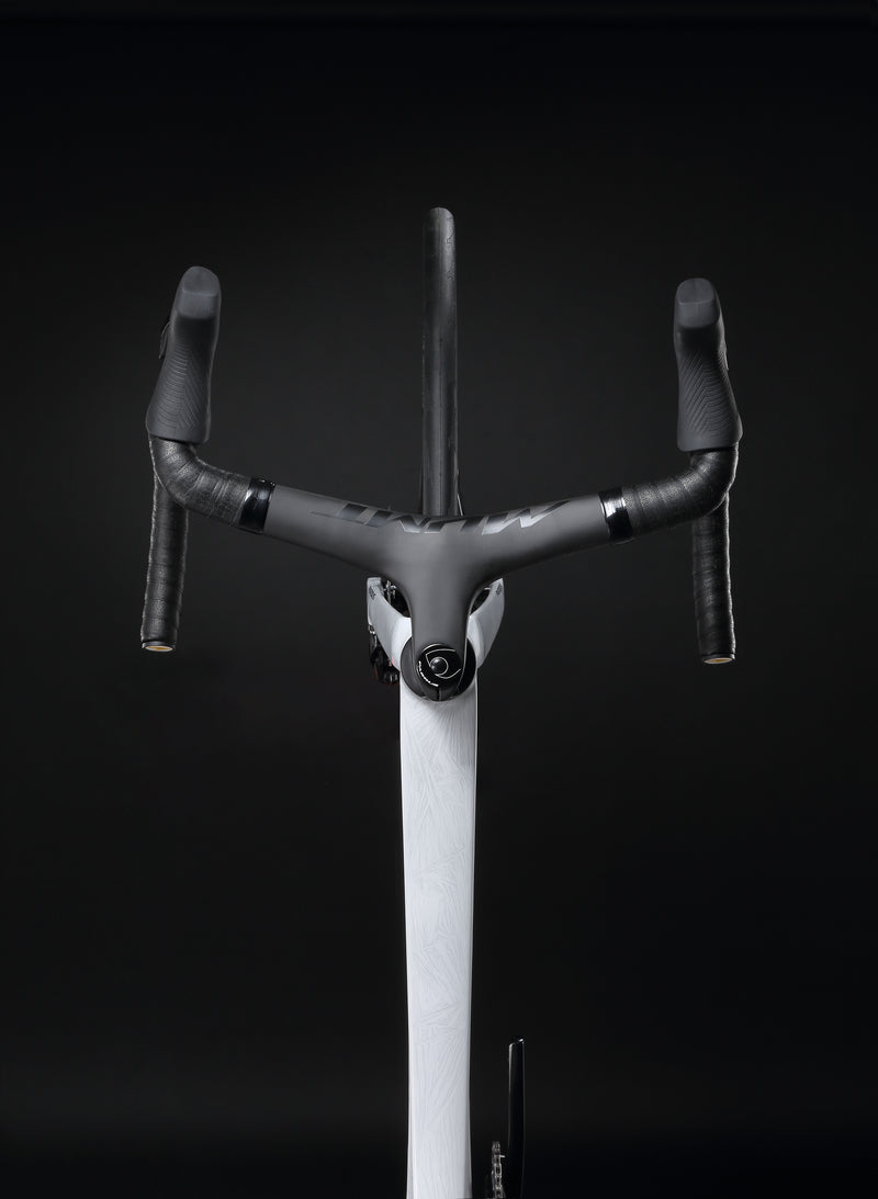 Load image into Gallery viewer, Pardus Robin RS AXS eTap Carbon Road Bike with Carbon Wheelset