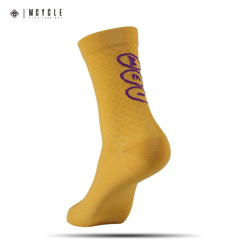 Load image into Gallery viewer, MCYCLE Unisex High-Elastic Athletic Knitted Cycling Socks - MP059 Dopamine Series