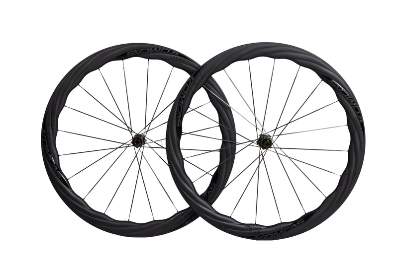 Load image into Gallery viewer, Komcas Muscle Disc Brake Undulating Carbon Wheelset
