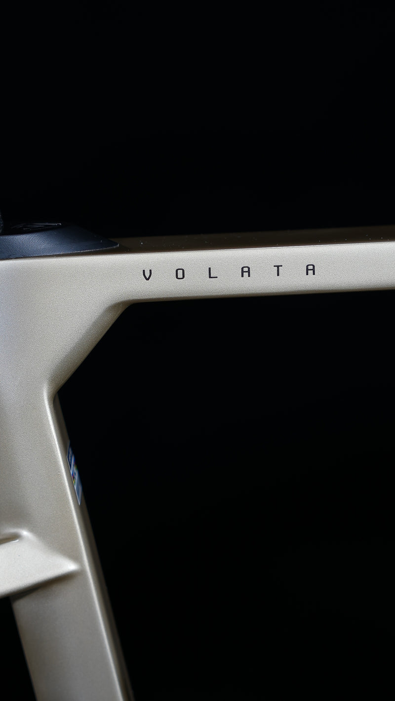 Load image into Gallery viewer, Java J-Air Volata Endurance Carbon Road Bike R7120