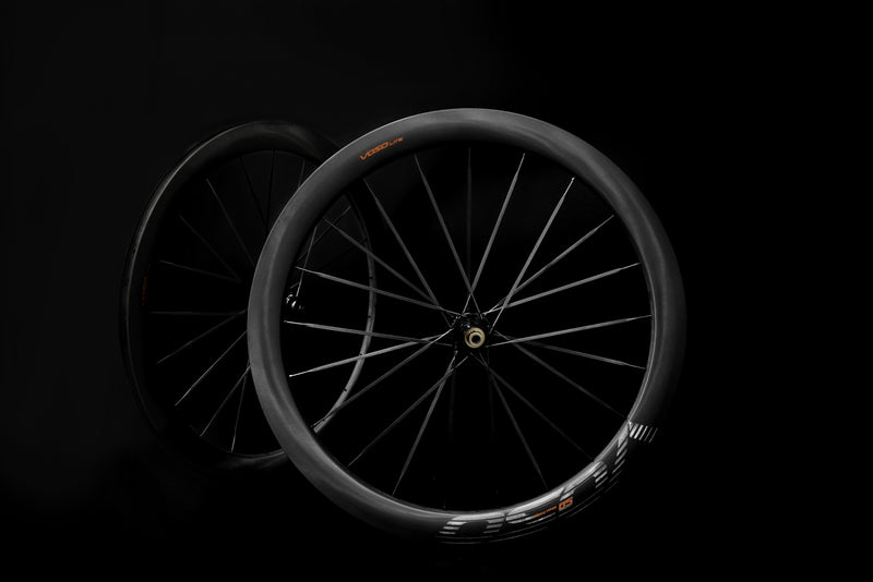 Load image into Gallery viewer, SCOM VOSO Lite Ultimate 50+ Carbon Spoke Road Bike Disc Brake Wheelset | Tubeless & Clincher Compatible