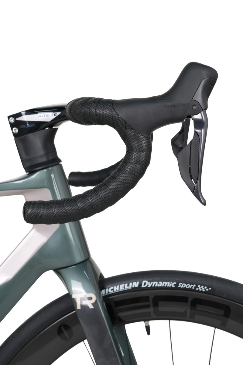 Load image into Gallery viewer, Java J-Air Volata Team Edition Endurance Carbon Road Bike R8170