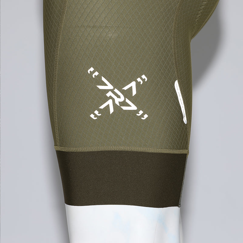 Load image into Gallery viewer, 7R7 Men's Pro Cycling Bib Shorts with Elastic Interface Pads