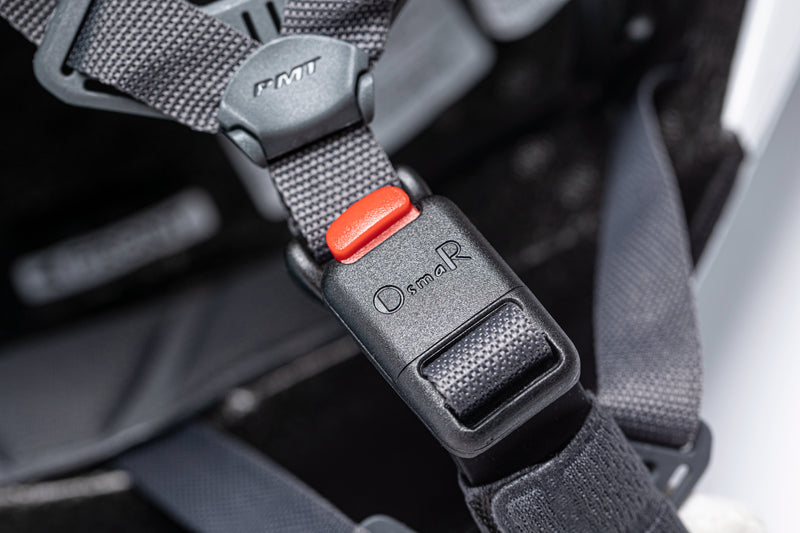 Load image into Gallery viewer, PMT Prussia Pro TT Helmet