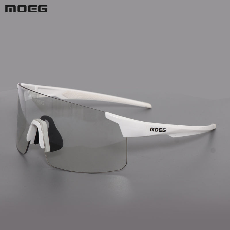 Load image into Gallery viewer, MOEG Cycling Sunglasses Anti Fog Photochromic Lens MO993