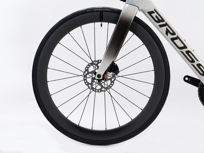 Load image into Gallery viewer, Bross Vagabond Aero 6SE 105 Di2 R7170 Carbon Road Bike with Carbon Wheels