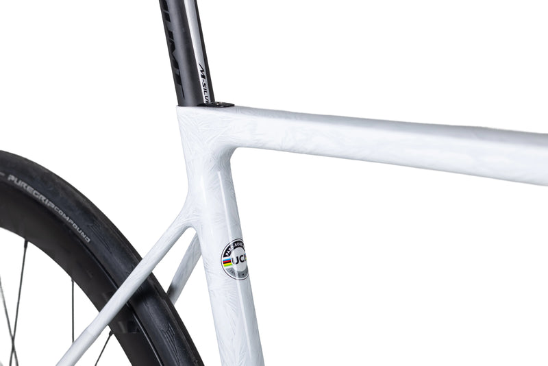 Load image into Gallery viewer, Pardus Robin RS AXS eTap Carbon Road Bike with Carbon Wheelset