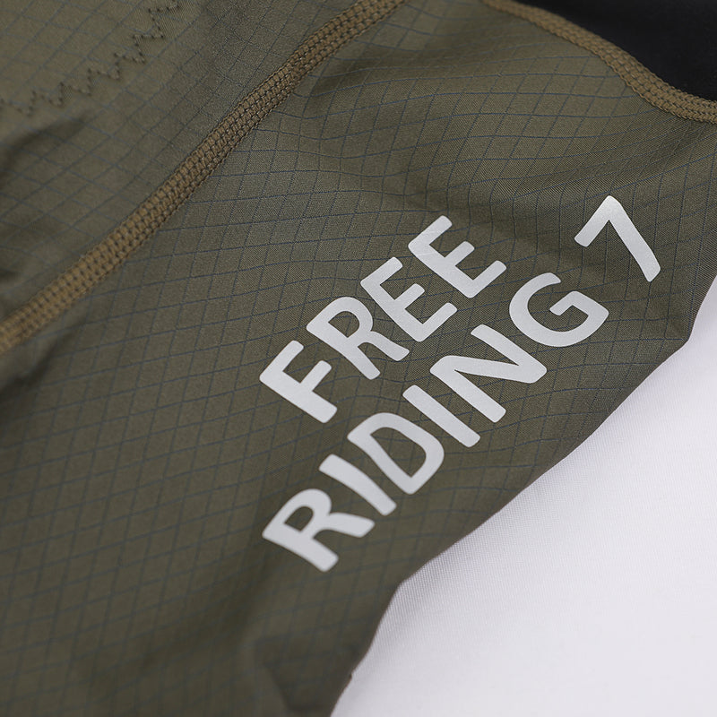 Load image into Gallery viewer, 7R7 Women's Pro Cycling Bib Shorts with Elastic Interface Pads