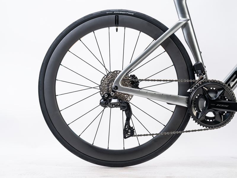 Load image into Gallery viewer, Bross Vagabond Aero 6SE 105 Di2 R7170 Carbon Road Bike with Carbon Wheels