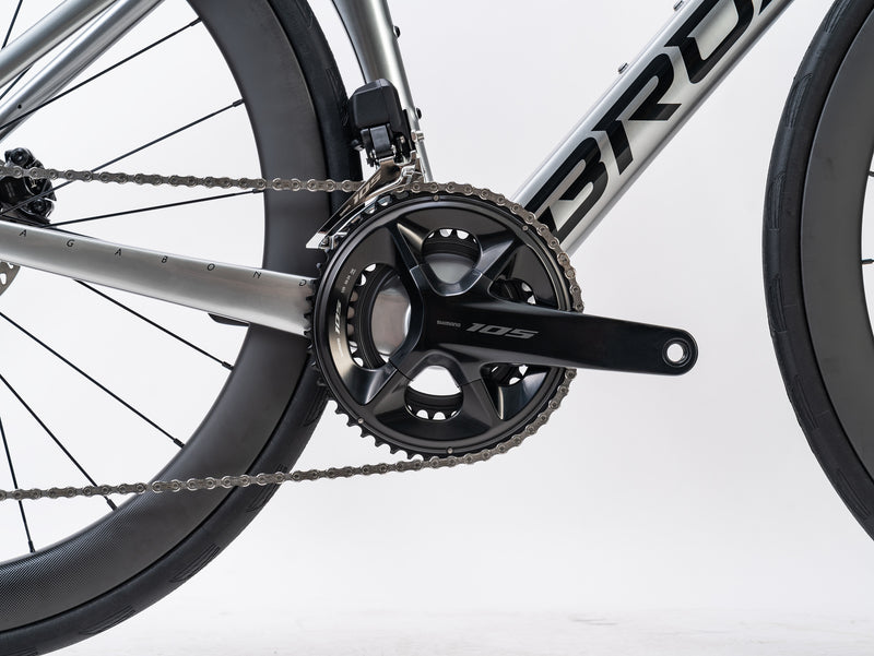 Load image into Gallery viewer, Bross Vagabond Aero 6SE 105 Di2 R7170 Carbon Road Bike with Carbon Wheels