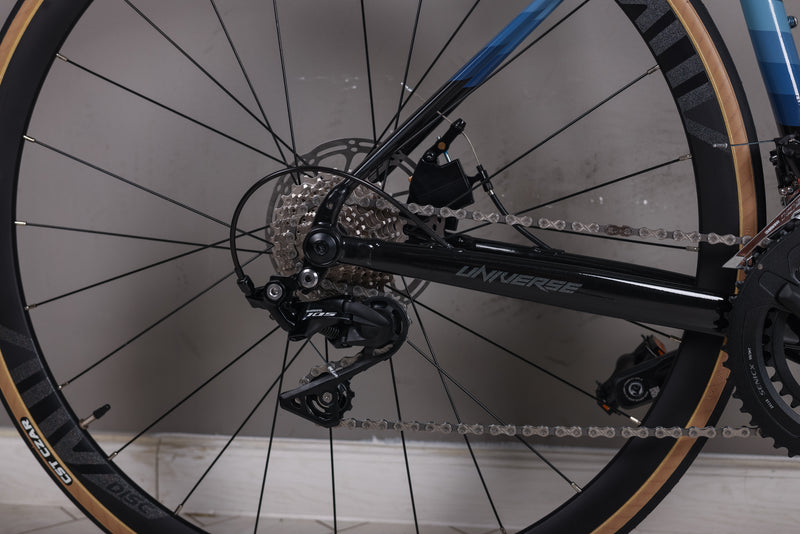 Load image into Gallery viewer, Sunpeed Universe Shimano 105 11 speed Warehouse Clearance
