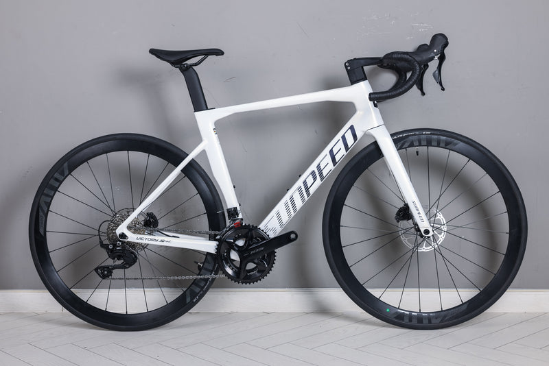 Load image into Gallery viewer, Sunpeed Victory Sport Carbon Road Bike warehouse clearance

