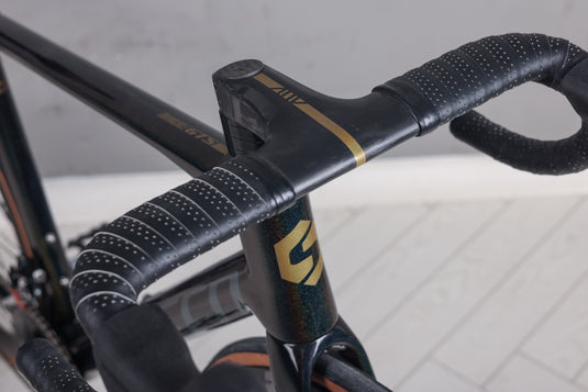 Sunpeed Invincible GTS Carbon Road Bike 105  with Carbon Wheel 11 Speed Warehouse Clearance