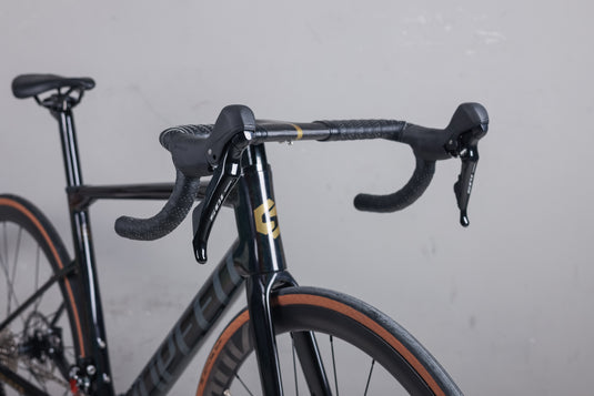 Sunpeed Invincible GTS Carbon Road Bike 105  with Carbon Wheel 11 Speed Warehouse Clearance