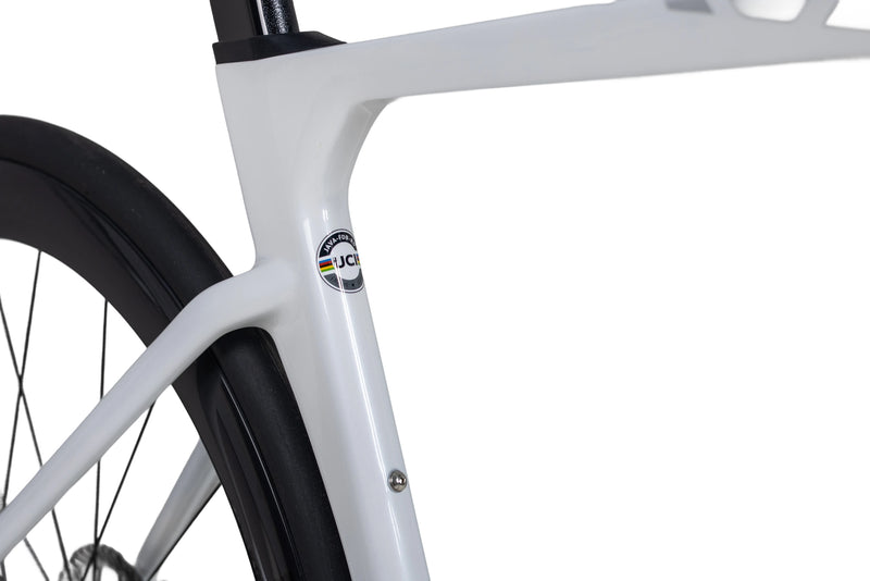 Load image into Gallery viewer, JAVA Fuoco Top R7120 12 Speed Carbon Road Bike
