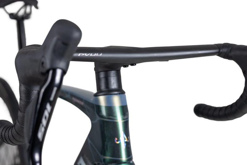 Load image into Gallery viewer, Kossea Pioneer SL 105 Di2 Carbon Road Bike with Carbon Wheels
