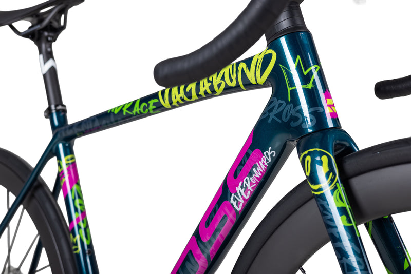 Load image into Gallery viewer, Bross Vagabond 5+ 105 R7120 Carbon Endurance Road Bike with Carbon Wheels
