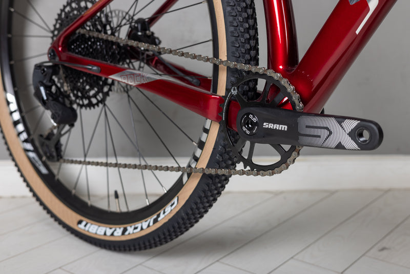 Load image into Gallery viewer, Sunpeed Rock Carbon Mountain Bike Warehouse Clearance

