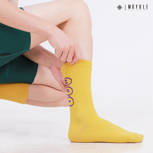 MCYCLE Unisex High-Elastic Athletic Knitted Cycling Socks - MP059 Dopamine Series
