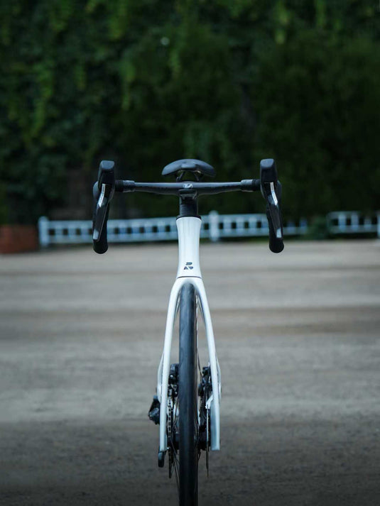 Bross Zenith 7SE Force Etap AXS with Zipp 404 Wheel and Vision Handlebar
