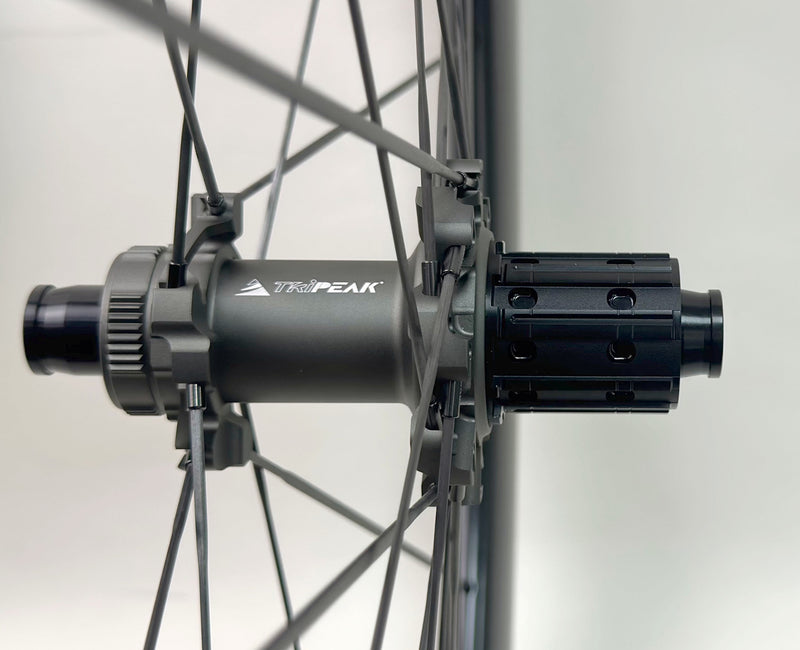 Load image into Gallery viewer, SCOM Ultra Road Carbon Wheels  Disc Brake
