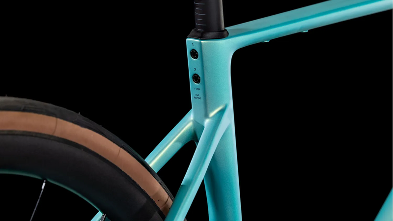 Load image into Gallery viewer, CUBE ATTAIN C:62 SLX Lagoon´n´black 825510
