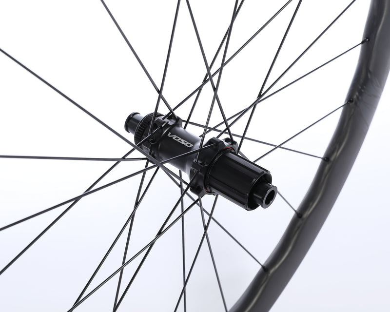 Load image into Gallery viewer, SCOM VOSO Lite Wave Carbon Wheels with Ceramic Bearings Disc Brake
