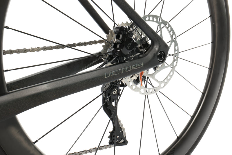 Load image into Gallery viewer, Sunpeed Victory Shimano 105 Di2 Carbon Road Bike
