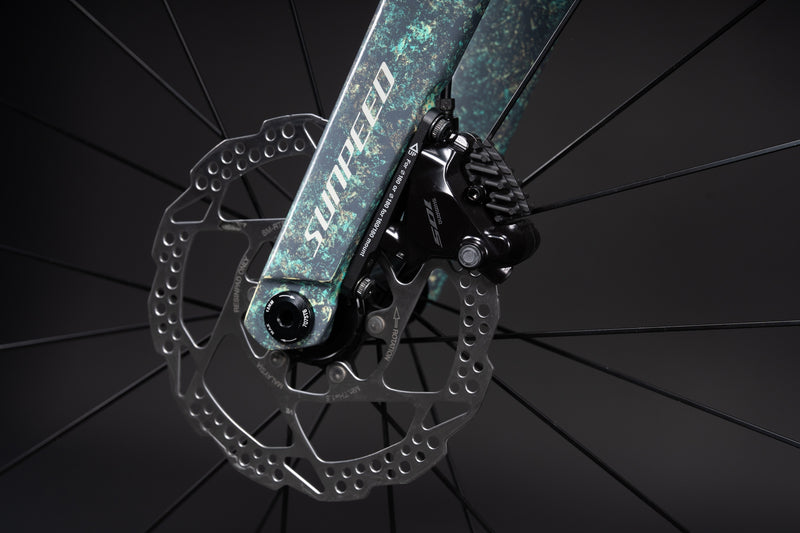Load image into Gallery viewer, Sunpeed Victory Shimano 105 Di2 Carbon Road Bike
