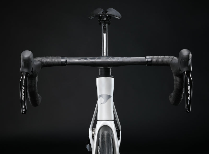 Load image into Gallery viewer, Pardus Super EVO 105 Di2 Super Lightweight  7kg Carbon Road Bike
