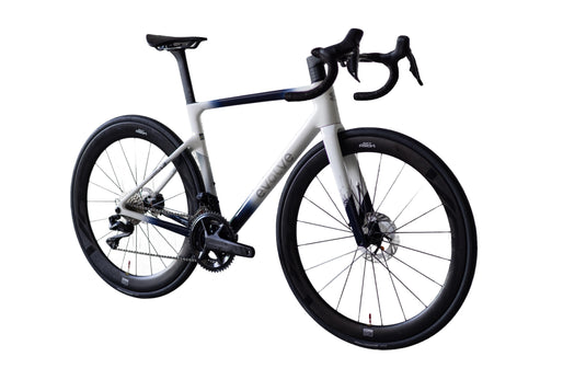 Evolve Cima Carbon Road Bike Ultegra Di2 R8170 with Carbon Spoke Wheelset