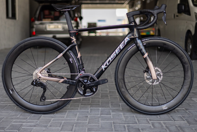 Load image into Gallery viewer, Koseea Pioneer Sport 105 Di2 Carbon Road Bike
