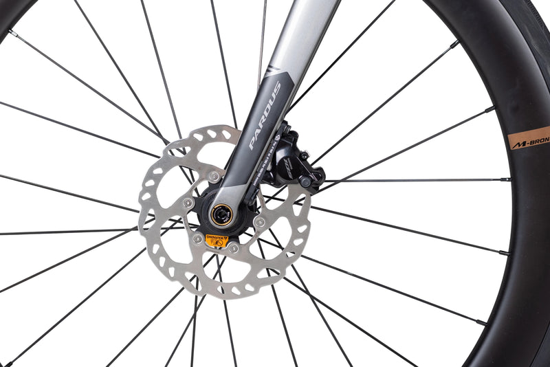 Load image into Gallery viewer, Pardus Robin Sport 105 Di2 Carbon Road Bike with Carbon Wheels

