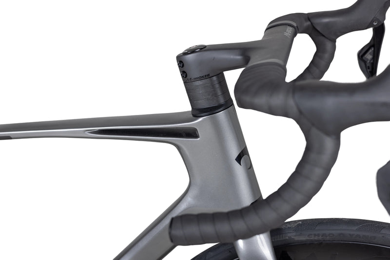 Load image into Gallery viewer, Pardus Robin Sport 105 Di2 Carbon Road Bike with Carbon Wheels
