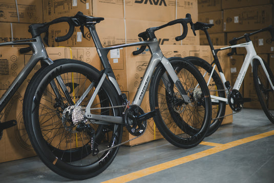 Pardus Spark Sport 105 Di2 12 Speed Carbon Road Bike with Carbon Wheelset