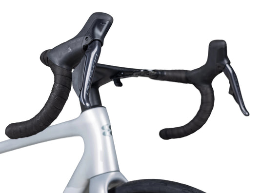 Evolve Cima Carbon Road Bike Ultegra Di2 R8170 with Carbon Spoke Wheelset