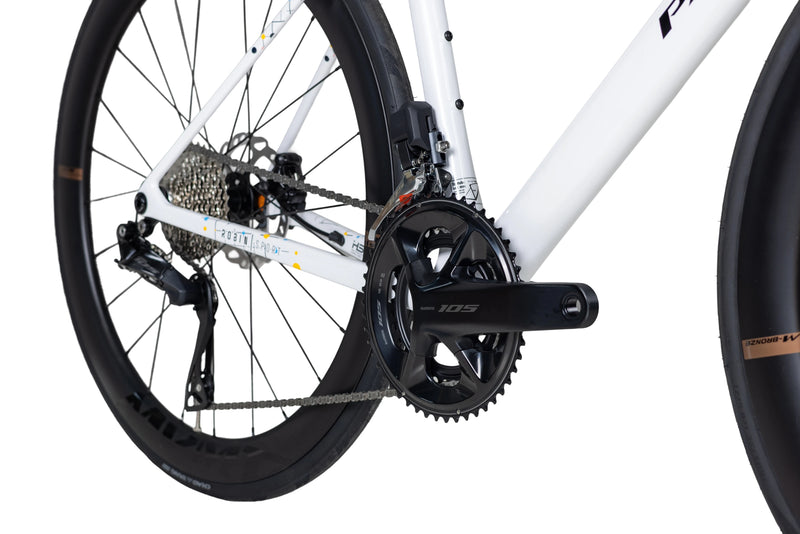 Load image into Gallery viewer, Pardus Robin Sport 105 Di2 Carbon Road Bike with Carbon Wheels
