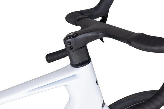 Pardus Robin Sport 105 Di2 Carbon Road Bike with Carbon Wheels