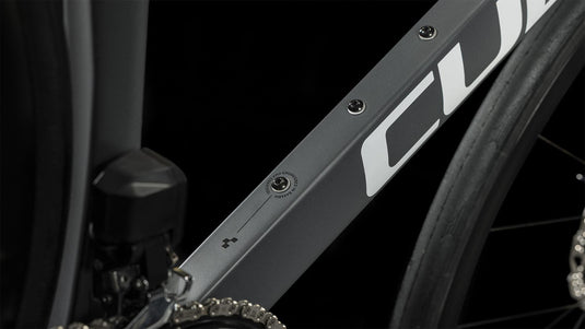 CUBE AGREE C:62 105 Di2 grey ‘n’ black