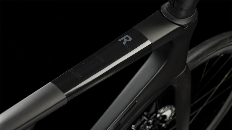 Load image into Gallery viewer, CUBE AGREE C:62 Race Carbon´n´black 778200
