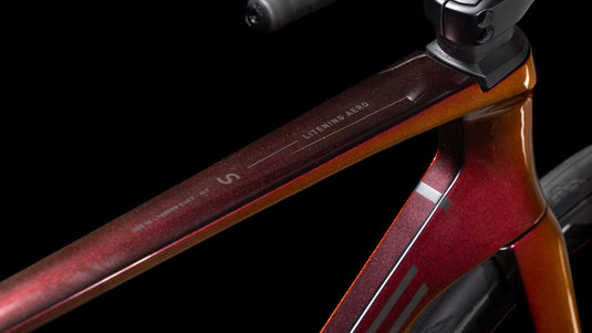 CUBE LITENING AERO C:68X SLT