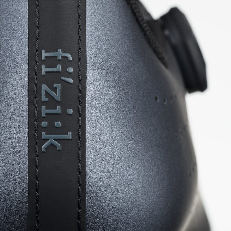 Load image into Gallery viewer, FIZIK TEMPO OVERCURVE R5 Road Cycling Shoes
