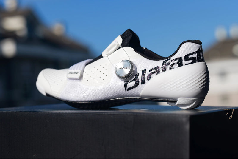 Load image into Gallery viewer, Blafast Carbon Road Cycling Shoes R502
