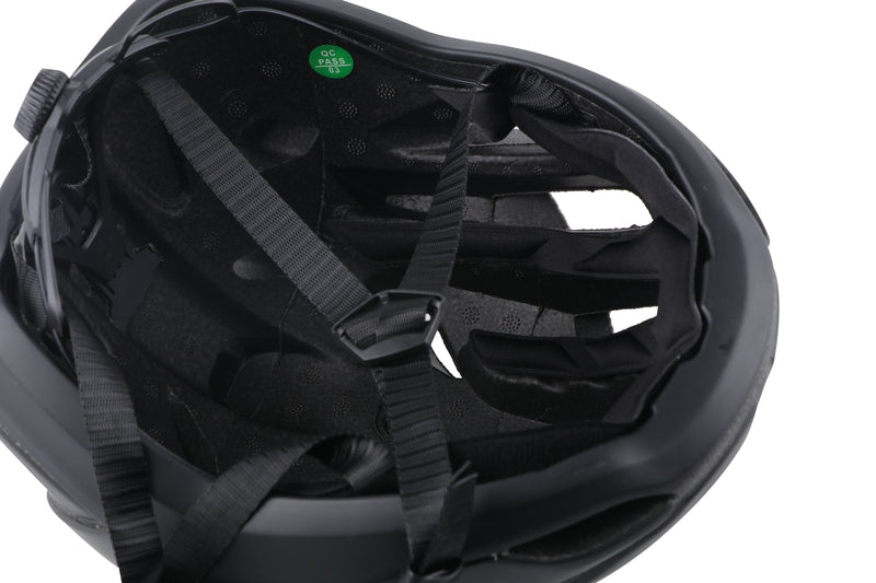 Load image into Gallery viewer, JAVA Cent Cycling helmet
