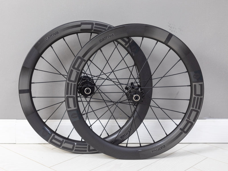 Load image into Gallery viewer, Deca 20 Inch Carbon Bike Wheels Disc Brake
