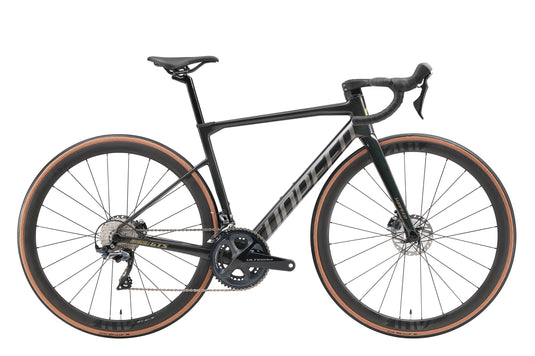 Sunpeed Invincible GTS Carbon Road Bike 105