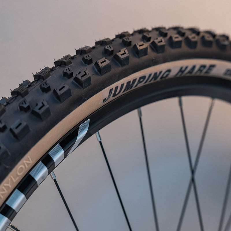 Load image into Gallery viewer, Compass Jumping Hare Mountain Bike Tyre 27.5*2.25  29*2.25 Folding tires
